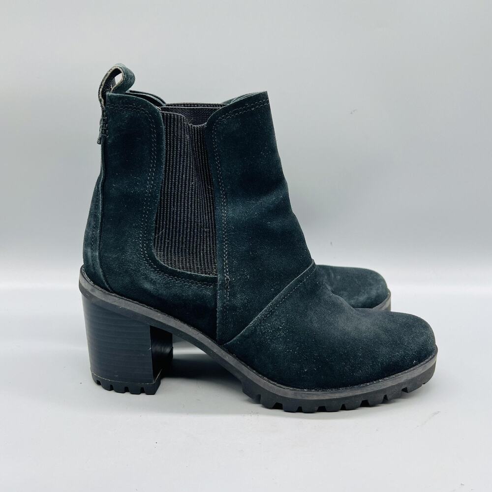 UGG Boots Womens 8 Black Suede Chelsea Ankle Pull On Block Heel Lug Sole Shoes